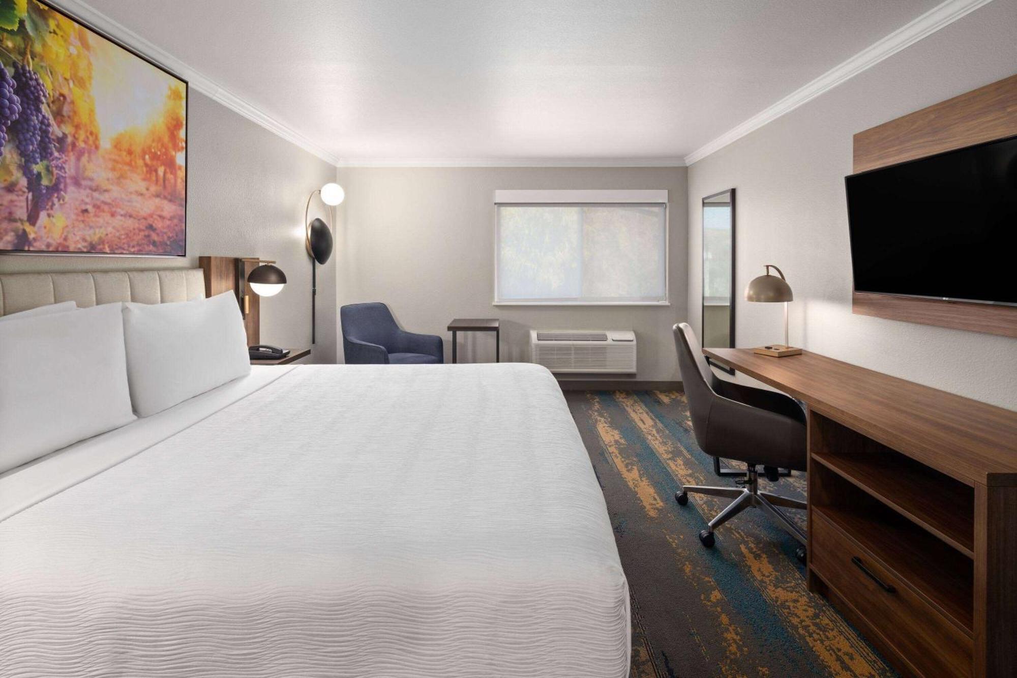 La Quinta Inn & Suites By Wyndham Yakima Downtown Экстерьер фото